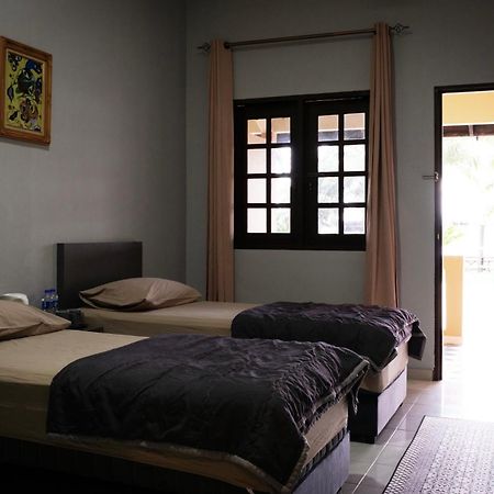 Blackstone Beach Resort Kuantan Buitenkant foto