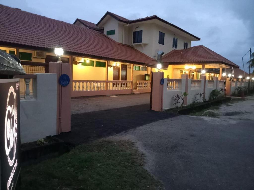 Blackstone Beach Resort Kuantan Buitenkant foto